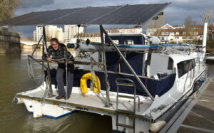 découvrez comment le pionnier de l'énergie solaire révolutionne le secteur des énergies renouvelables en proposant des solutions innovantes et durables pour un avenir plus vert.