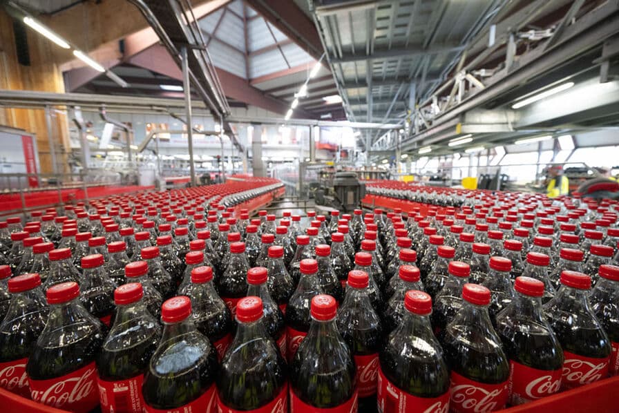 découvrez les défis rencontrés par coca-cola dans ses efforts de recyclage et les implications de ces échecs sur l'environnement et sur l'image de la marque. analysez les initiatives mises en place et les solutions potentielles pour améliorer la durabilité de leurs emballages.