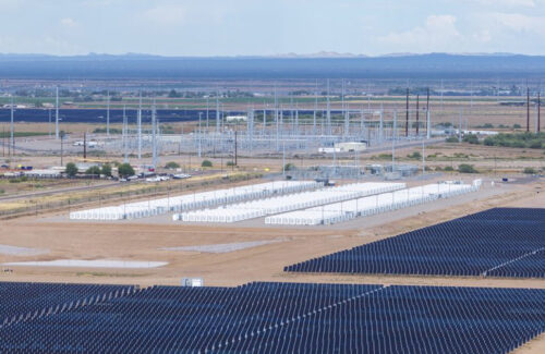 découvrez le projet bess 300mw/600mwh d'ørsted, une avancée majeure dans le stockage d'énergie. cette installation innovante vise à optimiser l'utilisation des énergies renouvelables, réduisant ainsi l'empreinte carbone et renforçant la transition énergétique. explorez ses caractéristiques et son impact sur un avenir durable.