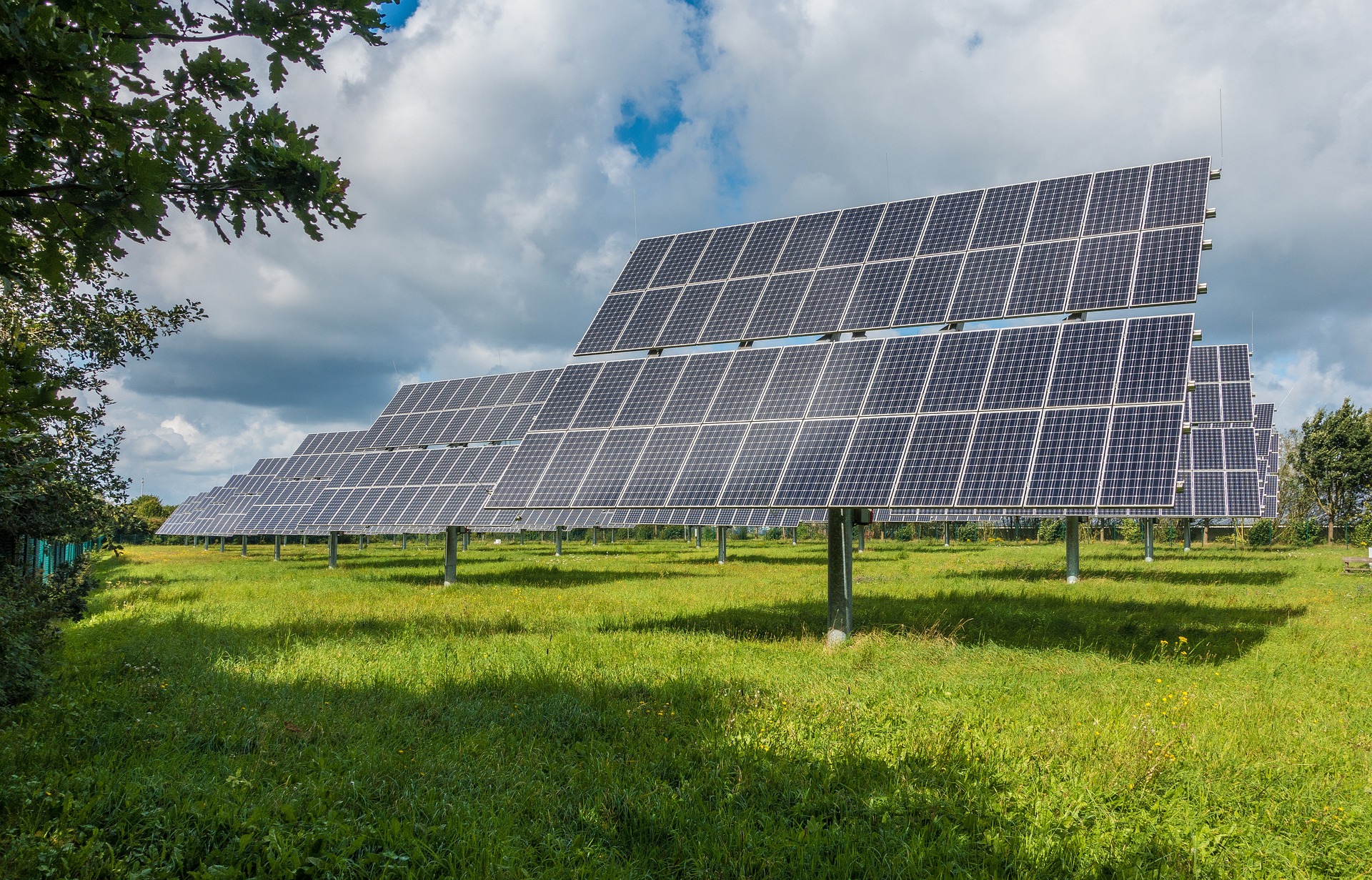 découvrez comment le japon projette de transformer son paysage énergétique d'ici 2040, en investissant massivement dans les énergies renouvelables. explorez les stratégies, innovations et défis qui façonneront un avenir durable pour l'archipel japonais.