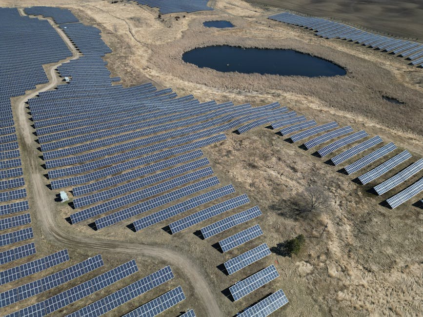 découvrez comment l'inde a réussi à tripler sa capacité d'énergie renouvelable en dix ans, atteignant 232 gw, et explorez ses ambitions pour atteindre 500 gw d'ici 2030. un aperçu des progrès et des défis dans le secteur des énergies renouvelables.